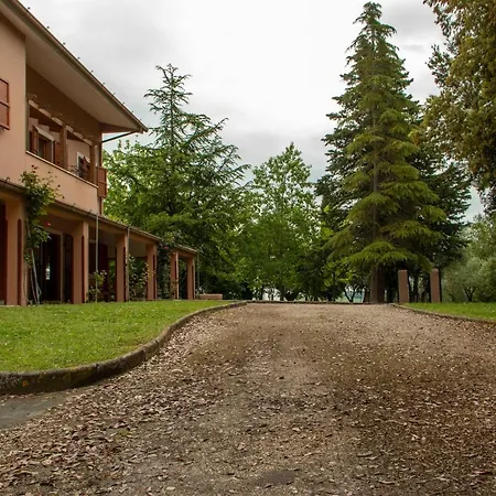 Buschi Semesterbostad Fermo